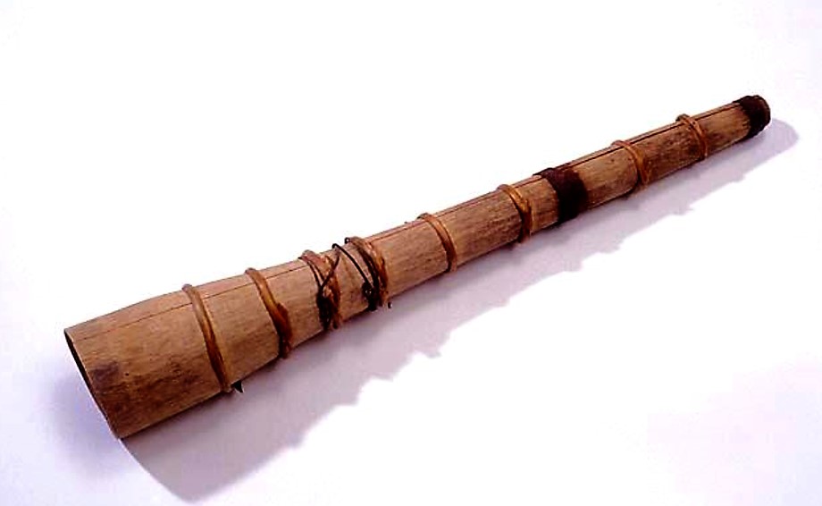 деревянная труба